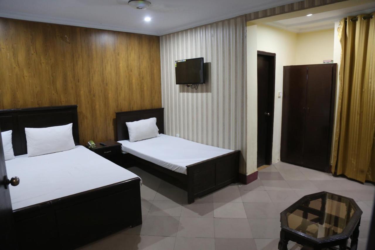 Hotel King'S Inn Multan Exterior photo